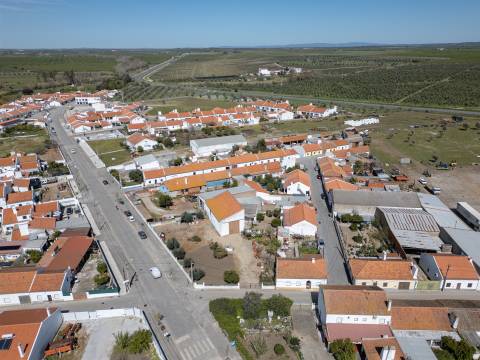 Armazém agrícola ou industrial em São Manços