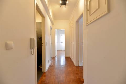 Apartamento T1 +1 para arrendar na Quinta Do Barão