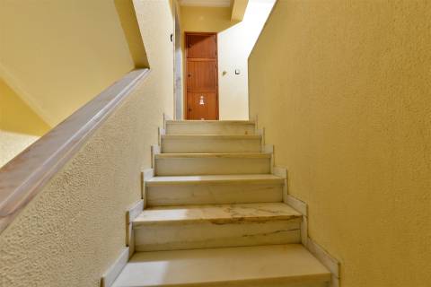 Apartamento T1 +1 para arrendar na Quinta Do Barão