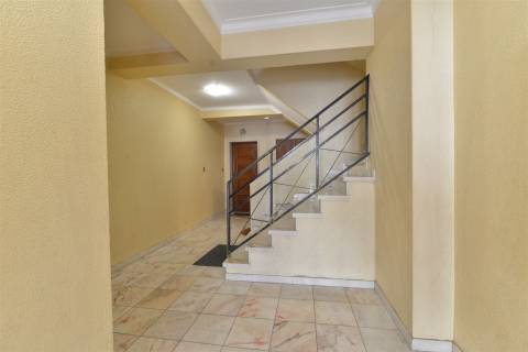 Apartamento T1 +1 para arrendar na Quinta Do Barão