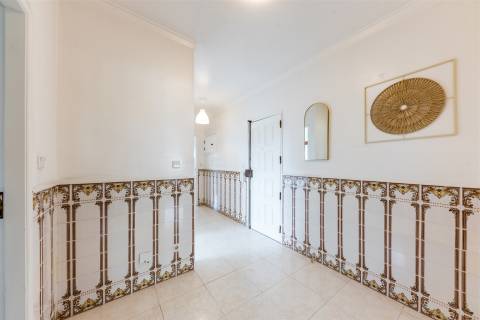 Apartamento T2+1 (convertido em T3) em Rio de Mouro – Excelente Localização