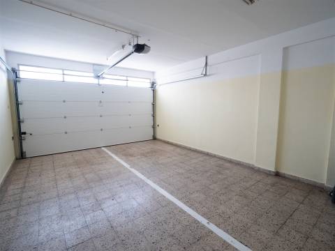 Apartamento T2  para Arrendar no Monte Estoril