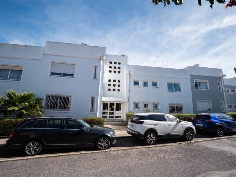 Apartamento T2  para Arrendar no Monte Estoril
