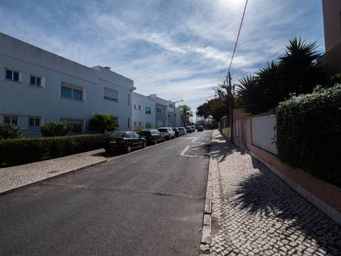 Apartamento T2  para Arrendar no Monte Estoril