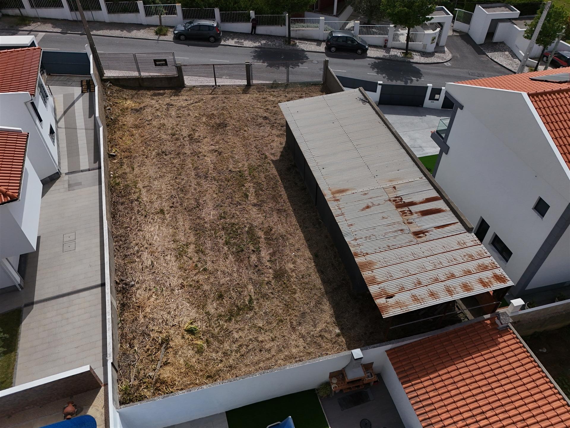 Terreno Urbano para Construção em Alvide – Alcabideche, Cascais