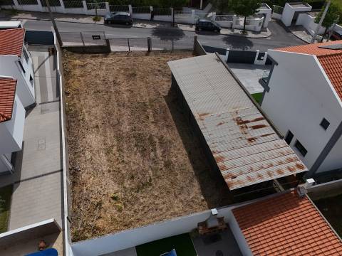 Terreno Urbano para Construção em Alvide – Alcabideche, Cascais