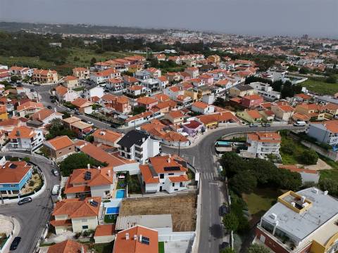 Terreno Urbano para Construção em Alvide – Alcabideche, Cascais