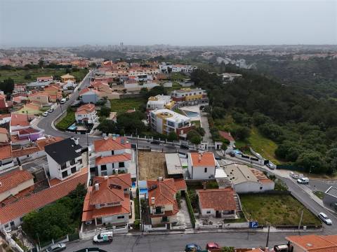 Terreno Urbano para Construção em Alvide – Alcabideche, Cascais