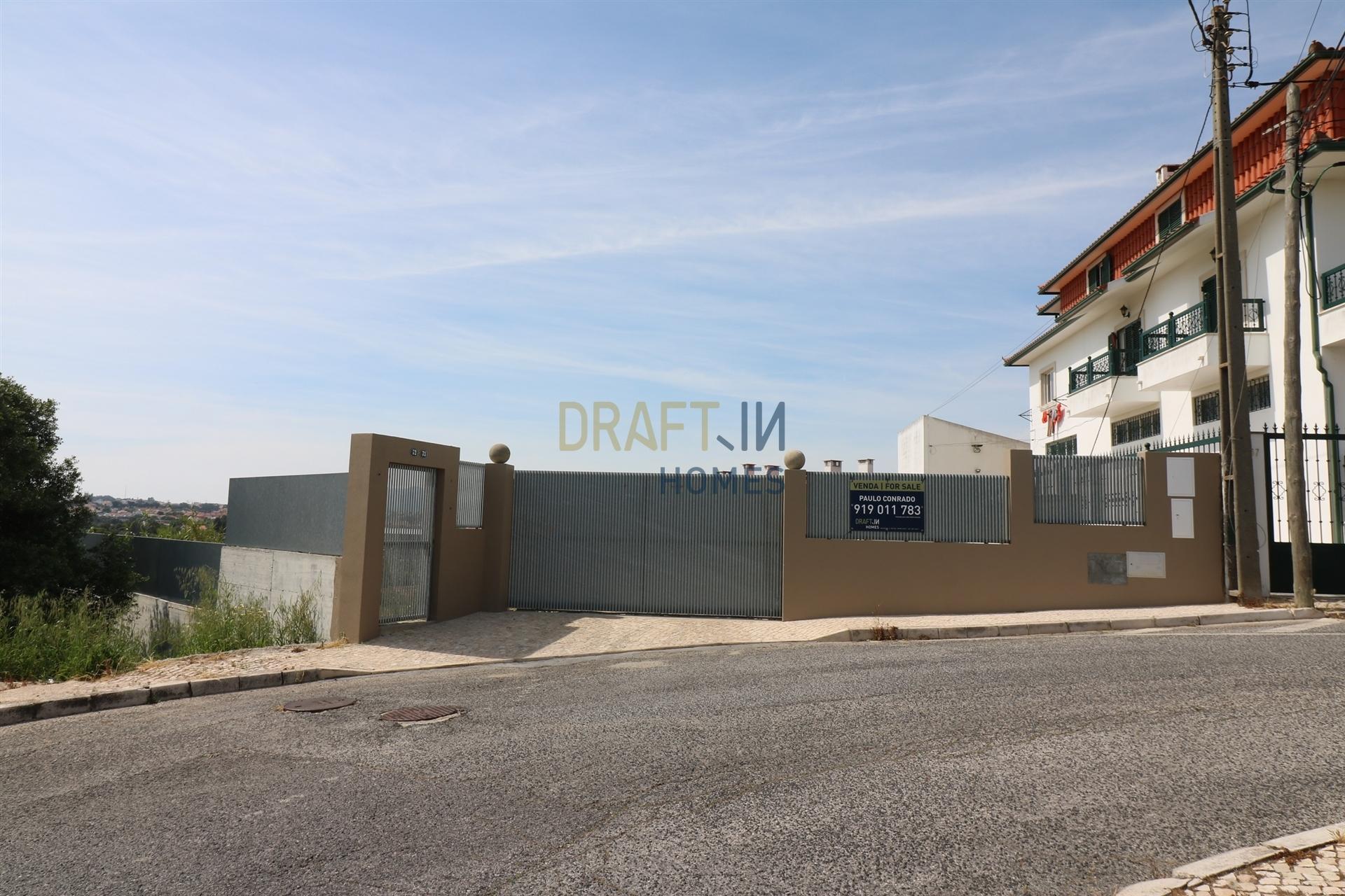 Terrenos ( 2 lotes ) para construção residencial com 623,41 m² em Tires, São Domingos de Rana, Casca