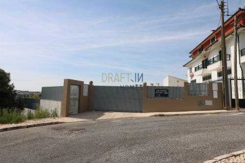 Terrenos ( 2 lotes ) para construção residencial com 623,41 m² em Tires, São Domingos de Rana, Casca