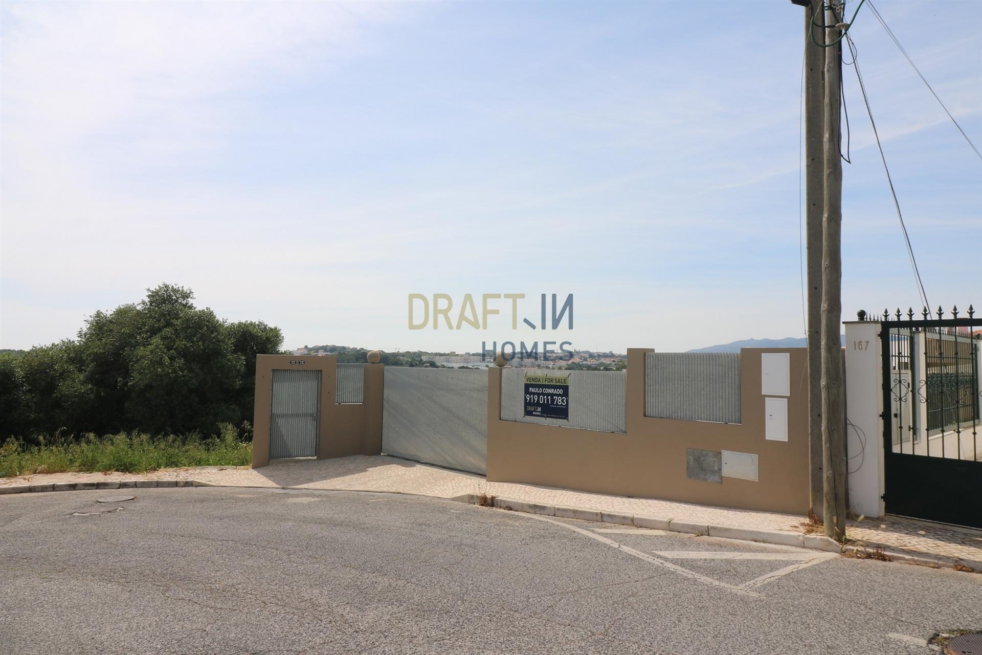 Terrenos ( 2 lotes ) para construção residencial com 623,41 m² em Tires, São Domingos de Rana, Casca