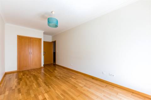 Apartamento T2 na Lourinhã