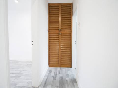 Apartamento T1 em Lisboa para arrendamento, habitação ou serviços