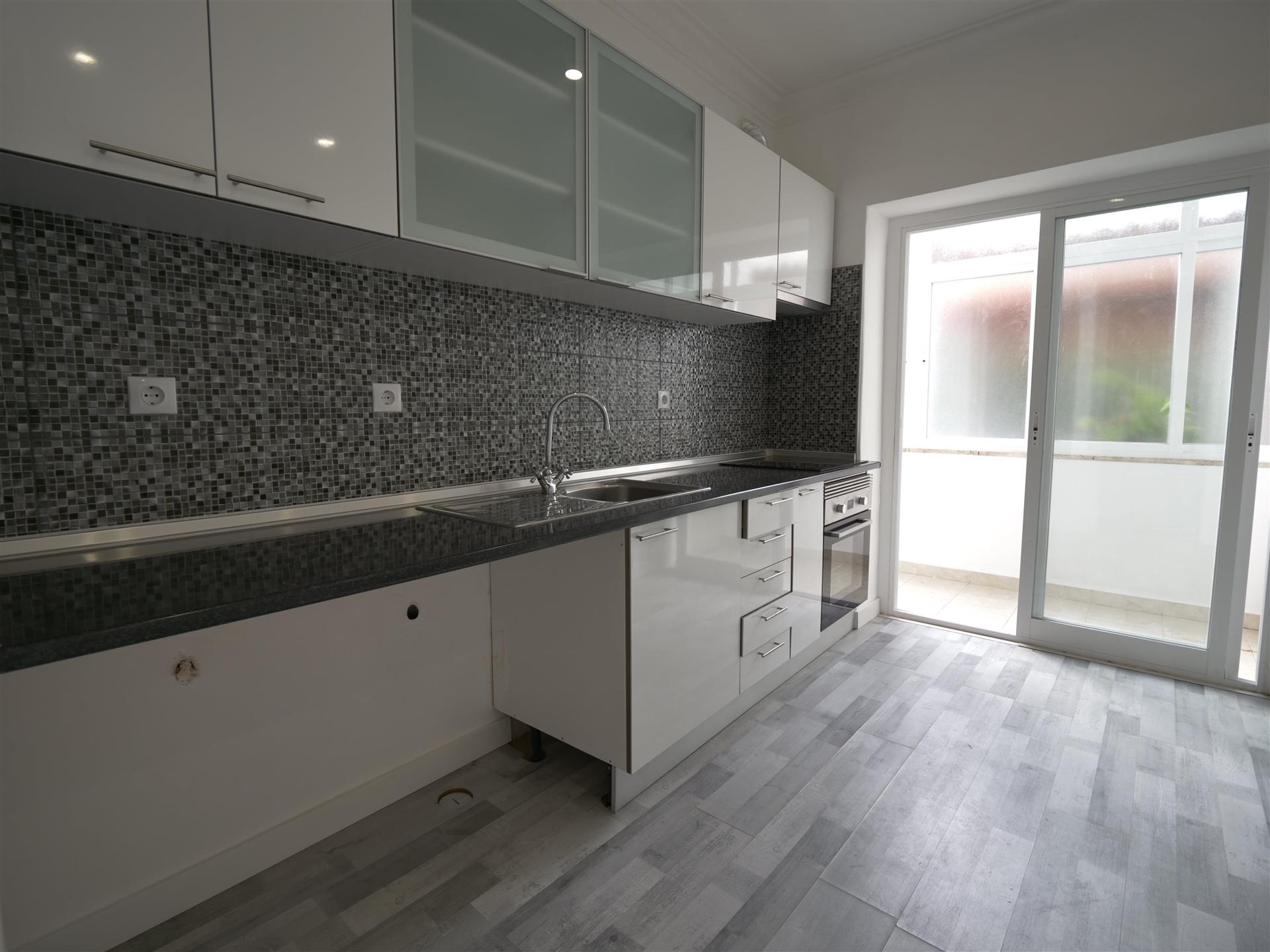Apartamento T1 em Lisboa para arrendamento, habitação ou serviços