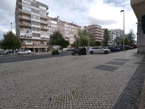 Apartamento T1 em Lisboa para arrendamento, habitação ou serviços