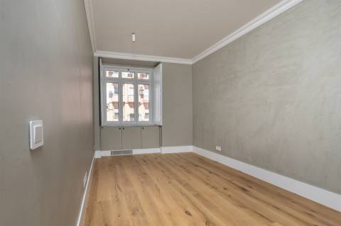 Apartamento T3 nas Avenidas Novas, Lisboa