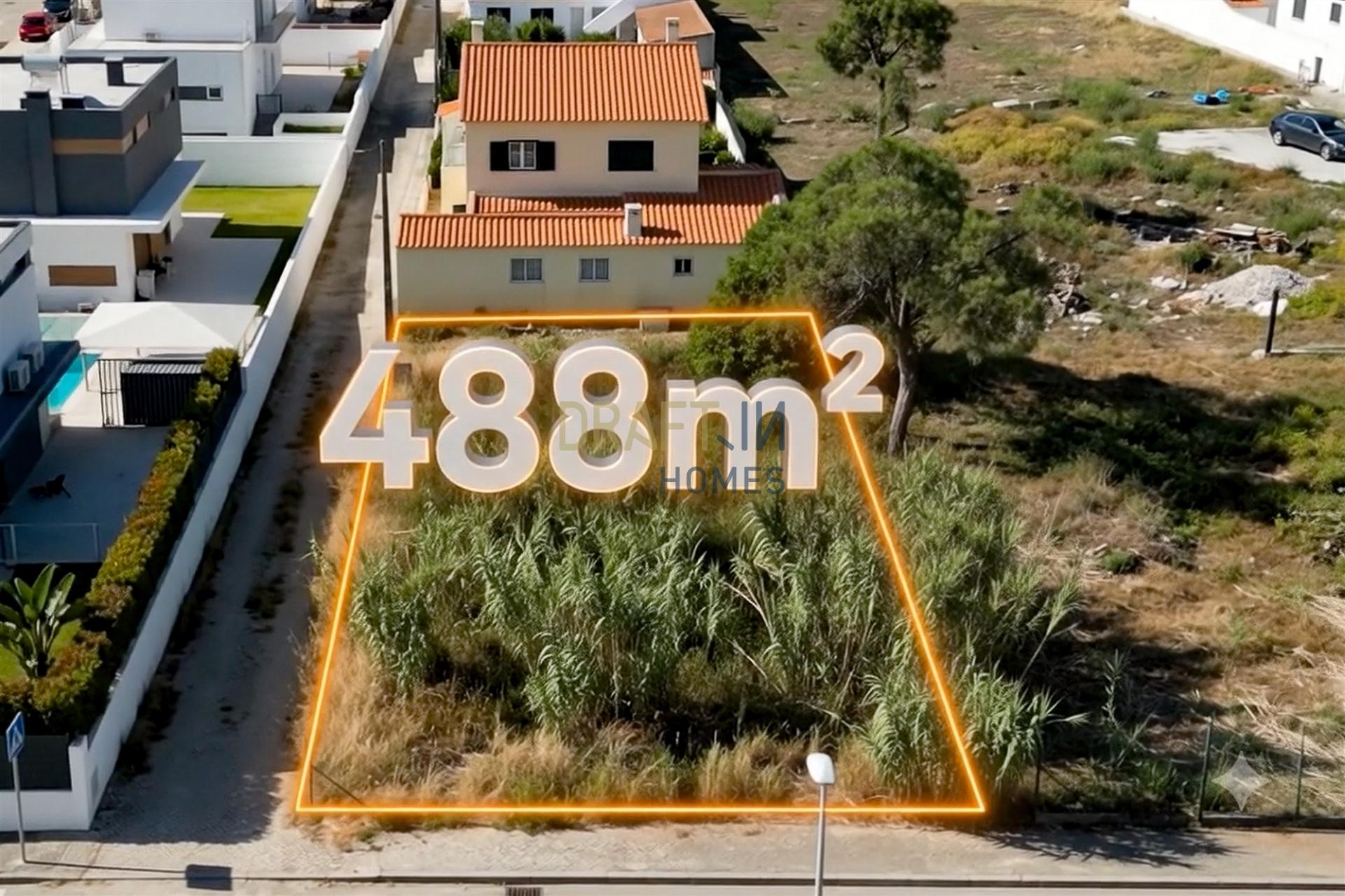 Moradia T5+1 em Murches, com piscina a iniciar a construção
