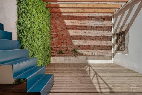 Apartamento T2 renovado, às portas de Alfama, Lisboa.