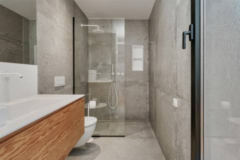 Apartamento T2 renovado, às portas de Alfama, Lisboa.