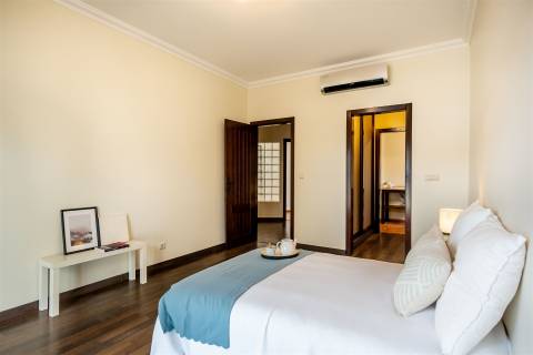 Moradia T4+1 com piscina no Alentejo