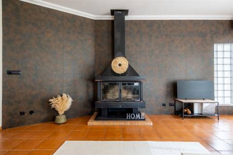 Moradia T4+1 com piscina no Alentejo