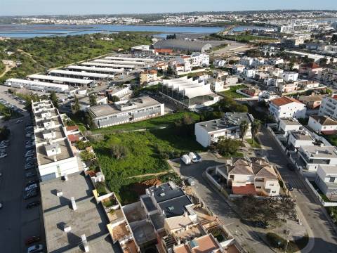 TERRENO PARA CONSTRUÇÃO DE 3 MORADIAS