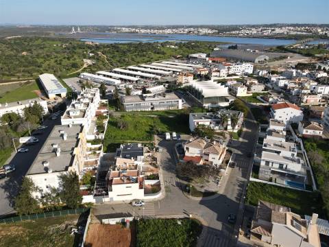TERRENO PARA CONSTRUÇÃO DE 3 MORADIAS