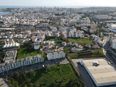 TERRENO PARA CONSTRUÇÃO DE 3 MORADIAS