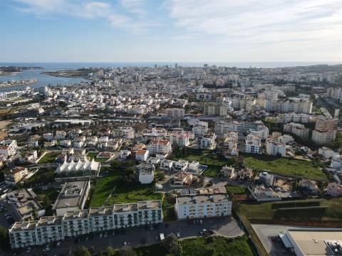 TERRENO PARA CONSTRUÇÃO DE 3 MORADIAS