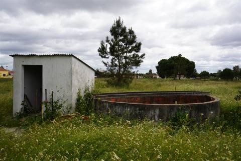 Quinta, com moradia T4, próximo de Grândola