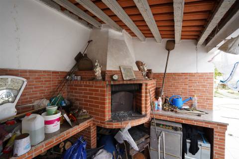 Quinta, com moradia T4, próximo de Grândola