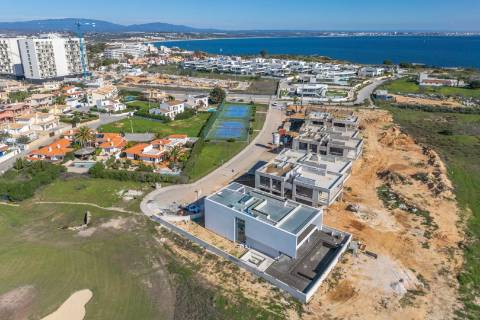 Moradia T4 com piscina