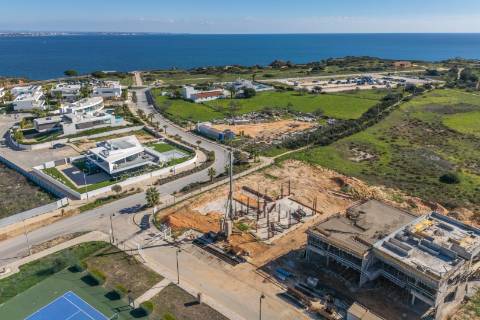 Moradia T4 com piscina