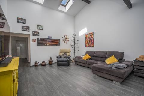 Moradia T3+1 com piscina e garagem