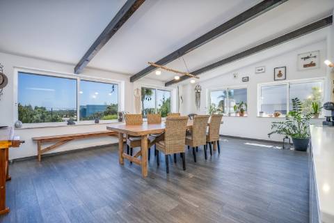 Moradia T3+1 com piscina e garagem