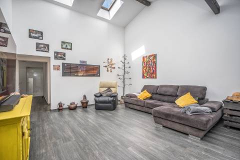 Moradia T3+1 com piscina e garagem