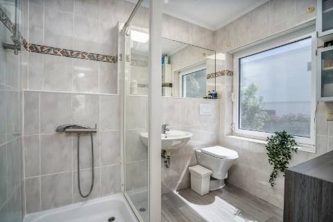 Moradia T3+1 com piscina e garagem