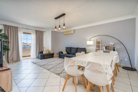 Apartamento T4 em Portimão