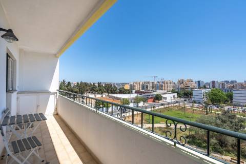 Apartamento T4 em Portimão