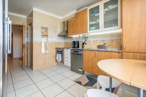 Apartamento T4 em Portimão
