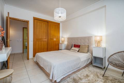 Apartamento T4 em Portimão