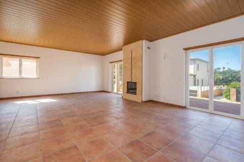 Moradia isolada T4+1 em Portimão