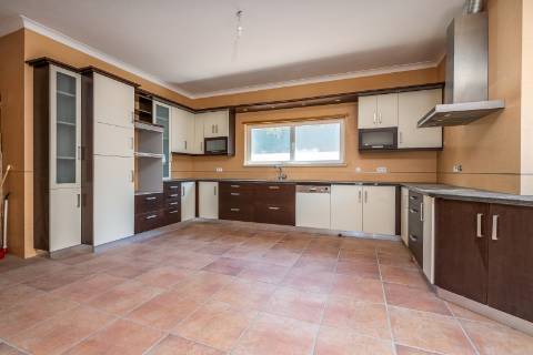 Moradia isolada T4+1 em Portimão