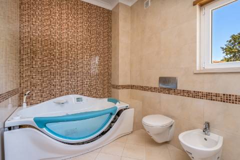 Moradia isolada T4+1 em Portimão