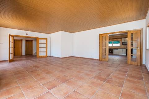 Moradia isolada T4+1 em Portimão