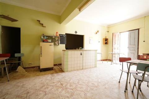 Prédio com três frações