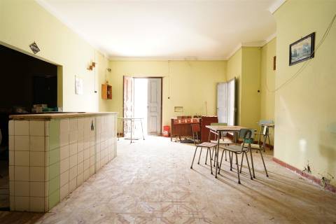 Prédio com três frações