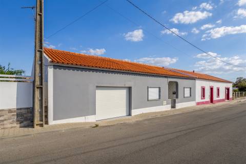 Moradia T4 com garagem