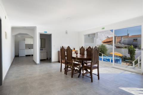 Moradia T4 com garagem