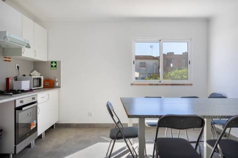 Moradia T4 com garagem